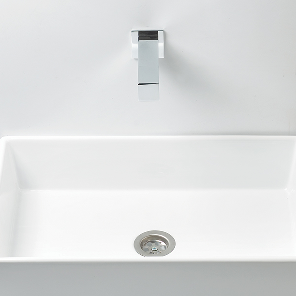 Quadrat 2030 Grifo Electrónico Libres De Contacto - Wall Mounted Bathroom Faucet - Touch free electronic faucet for brick wall installations Quadrat 2030