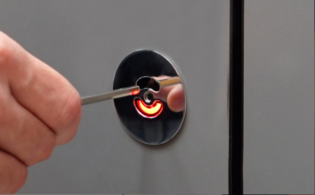 Emergensy - Touchless cubicles with occupancy indicator - touch free toilet partition - touchless cubicle solutions - cubicle wc - bathroom divider - toilet partitions